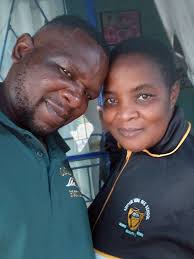 Hello makadii henyu handisati ndawana vanhu vandiri kutsvaga hama dzangu  ndibatsireyiwo ndanetseka ini ndirikutsvaga kana pane vanga zivawo vanhu  vekwa SAVIRIYO MUSAIGWA hanzi vanobva ku masvingo ndisekuru vababa vababa  vangu baba ava