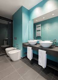 La salle de bain est l'une des premières choses que vous voyez au réveil ou une des dernières avant de vous coucher : 101 Photos De Salle De Bains Moderne Qui Vous Inspireront Salle De Bains Moderne Salle De Bain Turquoise Salle De Bain Design