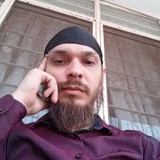 I just noticed something from the flash-back after Act 2 (Spoiler: don't  read after if you're not there yet) . . . When we see Alicia's nightmare  where she sees Verso burning