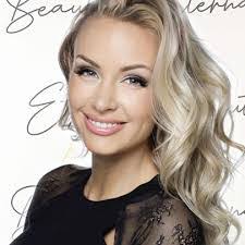 Carol Mcbean's Instagram, Twitter & Facebook