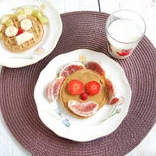 Certain foods can increase the likelihood of heart disease, while others can decrease the risk. Healthy Breakfasts To Get Out The Door In The Morning