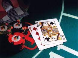 The Basics Of Four Card Poker Casino Player Magazine Strictly Slots Magazine Casino Gambling Tips Baccarat Casino Games Casino