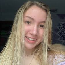 Amy Debruin's Instagram, Twitter & Facebook