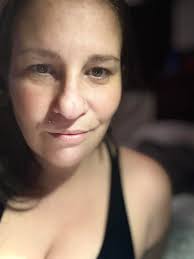 This "horizontal eyebrow" piercing... Is it a type of surface piercing?  What type of jewelry would one wear? Could it be pierced at a 16g? Just  doing some research as I'm interested!