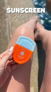 ¿Y si nos escapamos un ratico a la playa? Nos llevamos solo los esenciales,  incluyendo el protector solar en crema de Bioaqua ☀️🙌🏻, Nuestro Protector  Solar de Aloe Vera es el aliado que tu piel ...