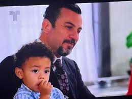 What a beautiful couple memo and violata are making. Such a cute family.  Little Louise called him daddy. Memo wished Alejandro had such moments with  David