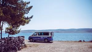 In den letzten jahren wurde kroatien ein immer populäreres urlaubsland. Wildcampen Und Frei Stehen In Kroatien Roadsurfer Com