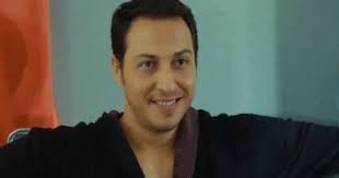 Pretul dragostei episodul 60 online cu subtutrare in romana in reluare de astazi de pe postul de televiziune acasa tv se poate viziona integral, gratuit, fara intrerupere la o calitate video full hd. Pulbere De Stele Yaman Episodul 27 Rezumat Tv Series Stele Movies