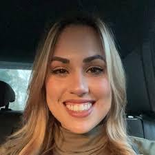 Maribeth Ross's Instagram, Twitter & Facebook