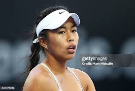 613 Lizette Cabrera Photos & High Res Pictures