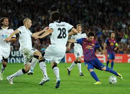 Carrying codes like american football, canadian football, australian football, rugby union and rugby league, where the ball is moved about the field while being held in the hands or thrown, and kicking codes such as association football and gaelic football, where the ball is moved. Pin On Fotbal
