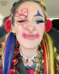 Lisa frank? More like Lisa CRANK(dat)🦄 Another year around Jeffrassic Park  with my best friends and the loudest bass that money can buy Day -0 is  always my favorite time to show