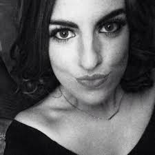 Nina Pearson (@NinaP92)