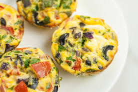 Keep the bottom and half intact. 12 Super Filling Weight Watchers Breakfast Recipes