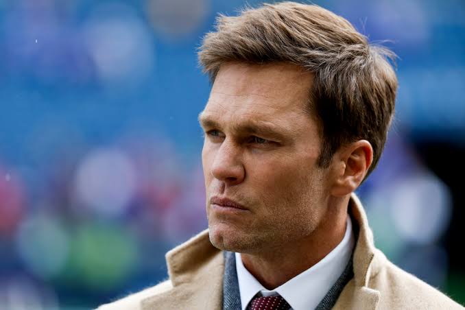 Tom Brady Reportedly Makes Decision On Dating After Being Spotted With  'Unidentified' Woman - Athlon Sports