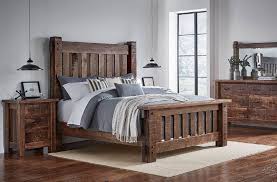 And oh, don't forget that the textured beddings are also one of the cool farmhouse bedroom ideas to invest in! Brinkley Rustic Bedroom Set Countryside Amish Furniture