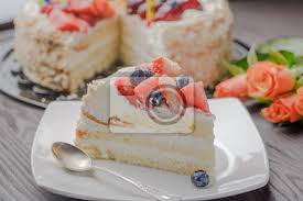So verhindert ihr, dass er in sich zusammen fällt. Geburtstag Selbstgebackener Kuchen 14 Februar Valentinstag Fototapete Fototapeten Tag Kuchen Mehrfarben Myloview De