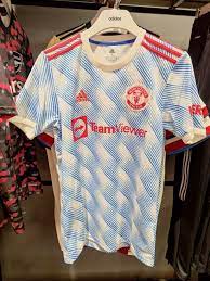 Manchester united 20/21 goalkeeper kit. Manchester United 2021 22 Away Kit Leaked In Adidas Store In Usa Manchester Evening News