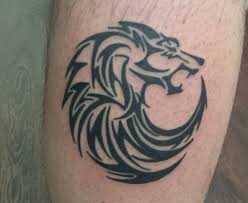 26 Wolf Tattoo Ideen Bilder Und Bedeutung Wolf Tattoo Tattoos Animal Tattoos