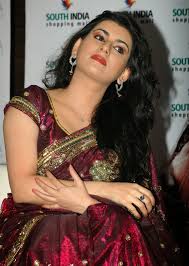 Beauty Galore HD : Archana Veda Hot In Burgundy Saree