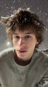 Video Del Muchacho En La Nieve