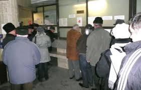 1,1 milioane de bătrâni primesc între 200 şi 800 lei lunar Liber Pentru Bugetari Pe 27 Decembrie Èi 3 Ianuarie Trezoreriile Au Program Normal Actualitate
