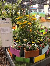 As the store was out of fresh flowers for my requested delivery date, i got an email advising they could only deliver the following day. Abington Students Harness Their Inner Flower Power And Earn Recognition From Pa Horticultural Society Abington School District