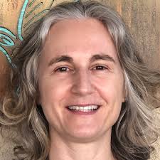 Heidi Martell's Instagram, Twitter & Facebook