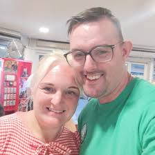 Can anyone recommend a good painter for a small Duke street shop front?