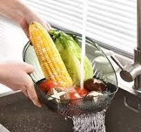 Taomi Spoon PET Transparent Kitchen Basket | Multifunctional Vegetable &  Fruit Washing Colander | Rice Strainer with Ergonomic Handle | 23 x 12cm