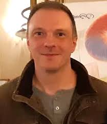 TESTO IN SICILIANO: NINO MARTOGLIO Questo breve dialogo poetico, del poeta  catanese, nativo di Belpasso, di lingua siciliana Nino Martoglio  (1870-1921), mette in scena il contrasto tra l'innocenza della figlia e la