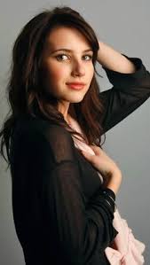 Emma Roberts Will Play Madison On American Horror Story Coven Emma Roberts Age Emma Roberts Actresses