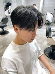 前下がりセンターパート l079914063 アンダーバーホワイト white のヘアカタログ ホットペッパービューティー メンズヘアカット アンダーカットボブ メンズ ヘアスタイル