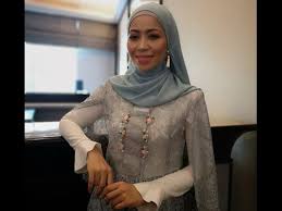 Gegar vaganza 7 (gv7) masih mengekalkan nabil ahmad dan jihan muse sebagai pengacara dengan rancangan bakal bersiaran secara langsung selama 10 minggu di pusat konvensyen antarabangsa. Syura Sedih Raya Tanpa Anak Buat Pertama Kali Buletin Malaysia