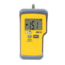 Doté de pièces exposées aux fluides et de corps en inox de type 316l, ce. Manometre Deprimometre Numerique Em151 Distrimesure
