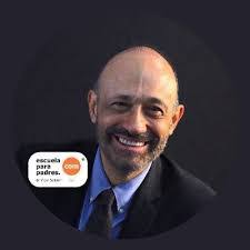 Dulce Calvillo's Instagram, Twitter & Facebook