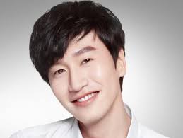李光洙（韩语：이광수／李光洙 lee kwang soo，1985年7月14日－），韩国男演员、主持。 曾是模特，于2008年以《ktf show－二十岁篇》广告出道；2009年拍摄mbc日日剧《穿透屋顶的. æŽå…‰æ´™ å¿«æ‡‚ç™¾ç§'
