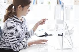 Medical Secretary Job Description Salary Skills More Medical Office Medical Receptionist Receptionist Jobs
