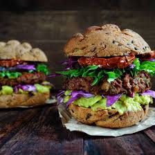 Burger Vegetarien Aux Lentilles Recette En 2020 Burger Vegetarien Recette Burger Vegetarien Plat Vegetarien
