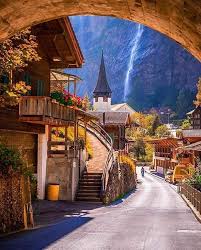 A confederação suiça é um país do sudoeste da europa central. Lauterbrunnen Suica Foto Por Christofs70 Fotografia Fotografias Arte Suica Viagem Viagens Viajando Turismo Tur Viagem Suica Ideias De Viagem Viagens