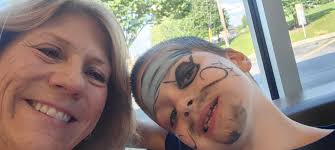 Introduction and photo sharing