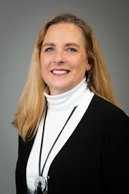 Lynn Colburn's Instagram, Twitter & Facebook