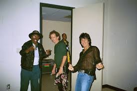 Bo Diddley Keith And Ronnie Backstage Keith Richards Keith Ronnie Wood