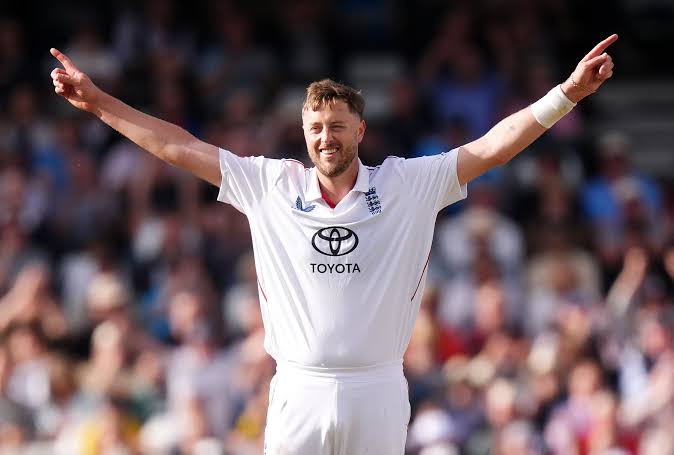 Ollie Robinson Shines Again As England Take Charge Against Pakistan