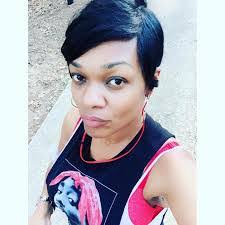 Reva Allen's Instagram, Twitter & Facebook