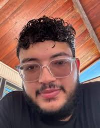 COMPARTAN POR FAVOR‼️ ▪️FAMILIARES BUSCAN A JOVEN DESAPARECIDO EN MAYAGÜEZ  Javier Molina, joven de 21 años y natural de Mayagüez, lleva 3 días  desaparecido. Se le vio por última vez conduciendo una