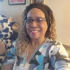 Just joined the group…. Team Dani or Team Hayley??