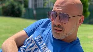 Εκπτώσεις στις νέες παραλαβές γυαλιών έως και 30%! Nikos Moytsinas Allazei Thleoptikh Stegh Kai Onoma Ekpomphs