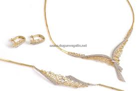 Pin By Rana Tezcan On Takilar E Gold Jewelry Necklace Exquisite Necklace Jewelry Trends