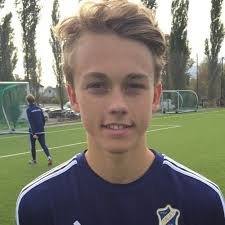 Søndag kan stabæks emil bohinen for første gang få muligheten til å møte aafks lars bohinen som trener på motstanderlaget i en offisiell kamp. Ung Profil Emil Bohinen By Stabaek Fotball